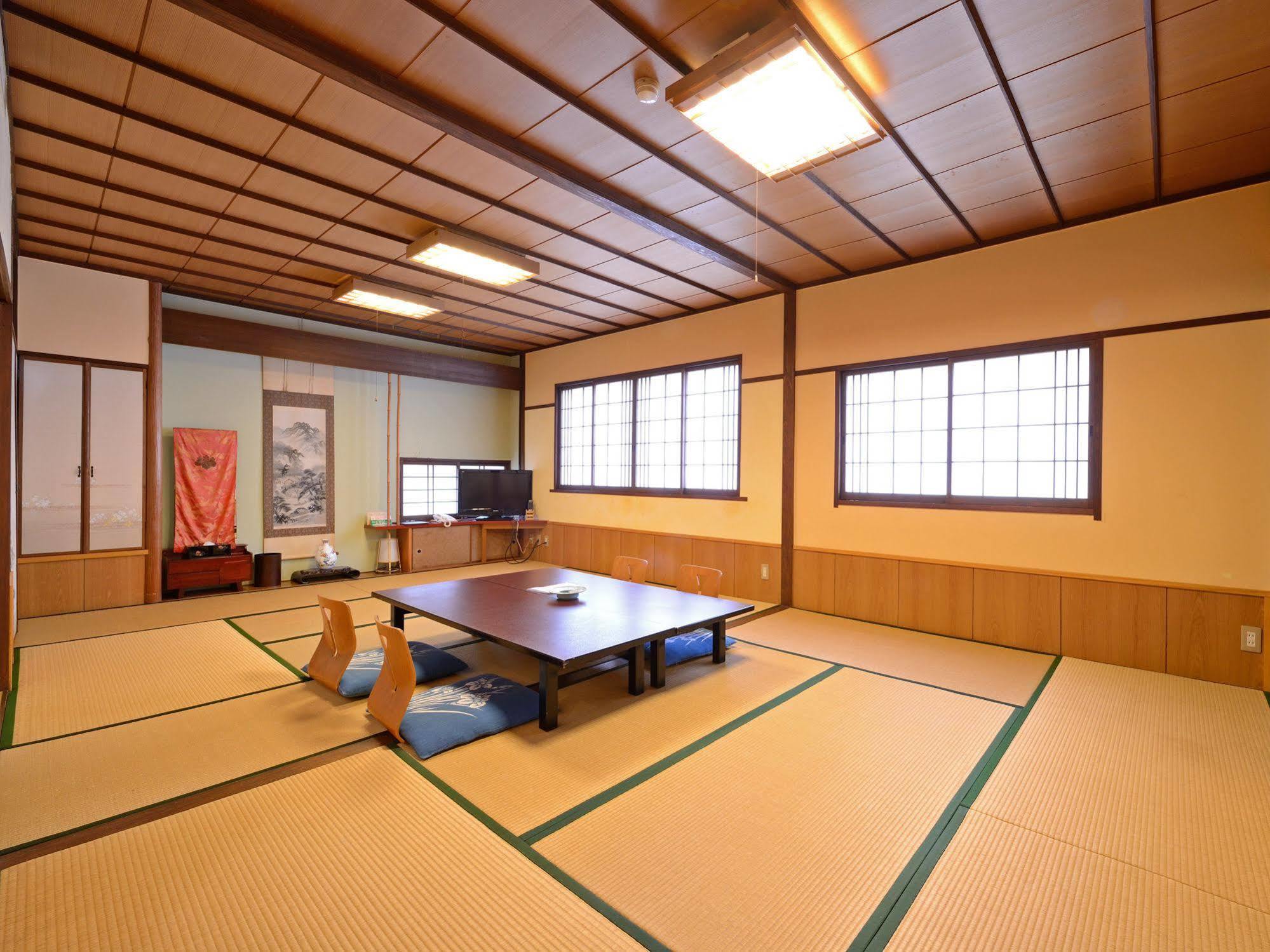 Ryokan Yamadaya Unzen Buitenkant foto